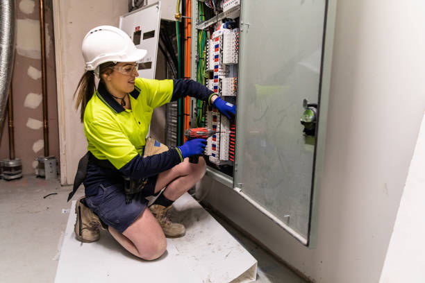 Best Affordable Emergency Electrician  in Slayton, MN